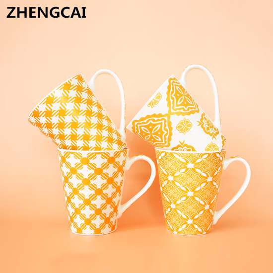 New Bone China Ceramic Coffee Mug with Golden Decals for Gift